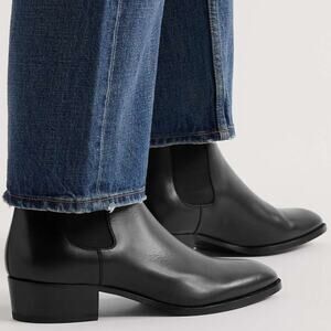 Celine Drugstore Chelsea Boots Shiny Calfskin Leather Old Money Luxury 42/US10